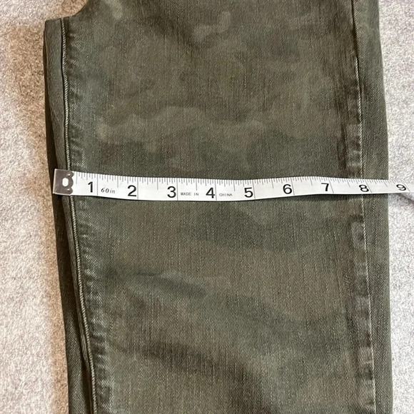 Sanctuary Social Ankle Skinny, Standard Rise, Size 28. Camo Print. - Picture 6 of 9